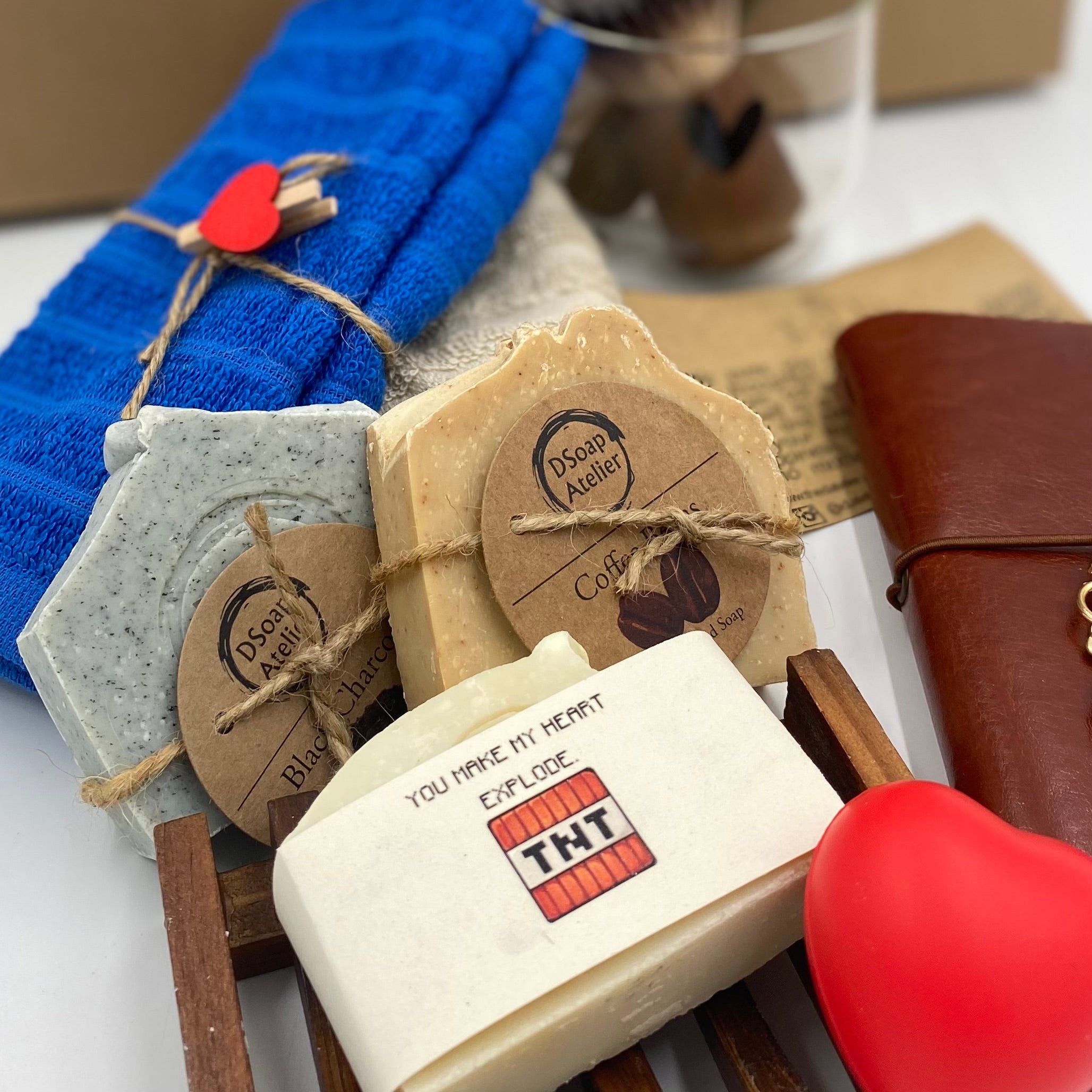 You make my Heart Explode – the ultimate gift box for him
