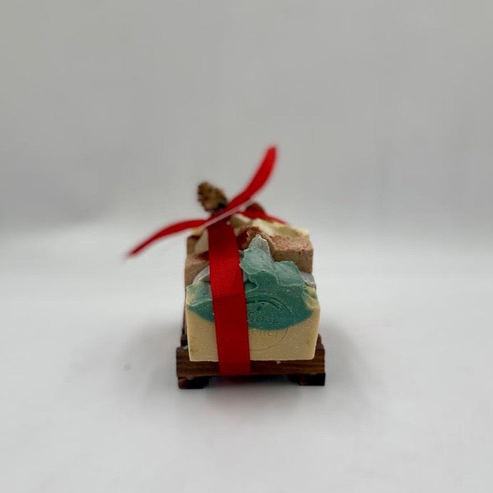 Elevate your skincare routine with our Natural Handmade Soap Sampler Box – a premium collection of handcrafted soaps made with pure, natural ingredients. Each bar is designed to gently cleanse, hydrate, and nourish your skin while delivering a unique aromatic experience.
What’s Inside:
A curated selection of our best-selling natural handmade soaps