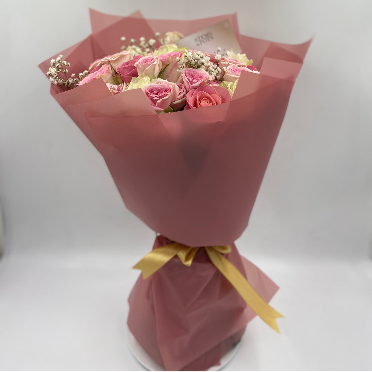 Stunning Pink Birthday Bouquet – A Gift of Love & Elegance