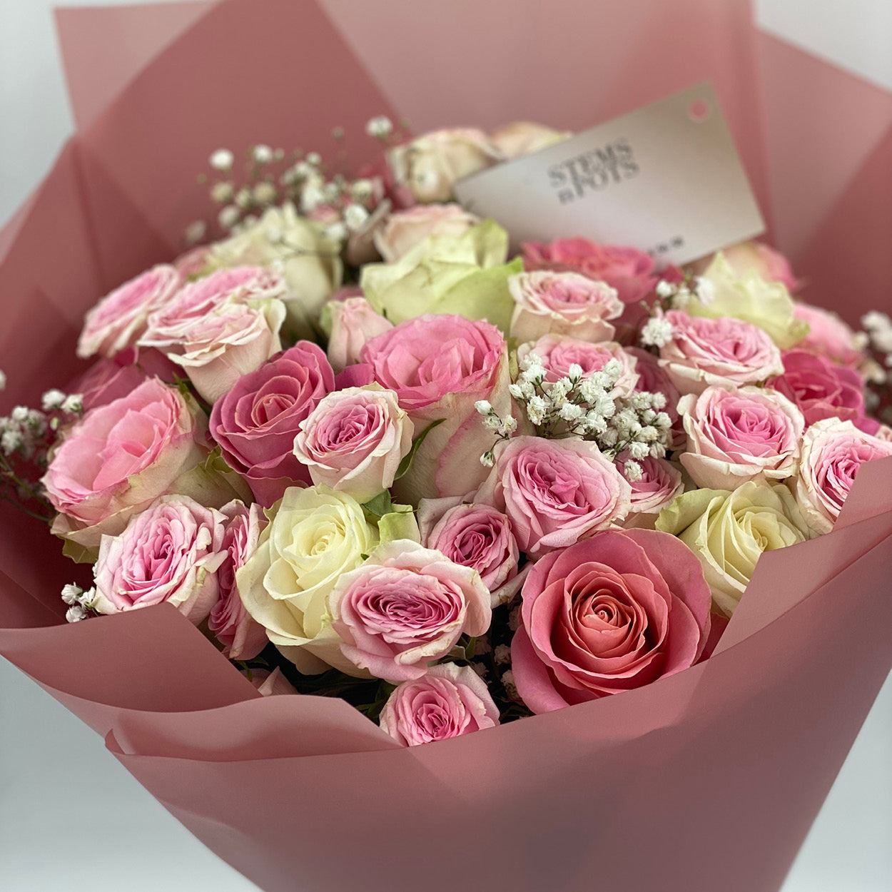 Stunning Pink Birthday Bouquet – A Gift of Love & Elegance