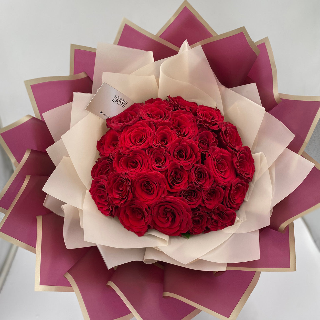 Red Roses for Love – Classic Romantic Bouquet