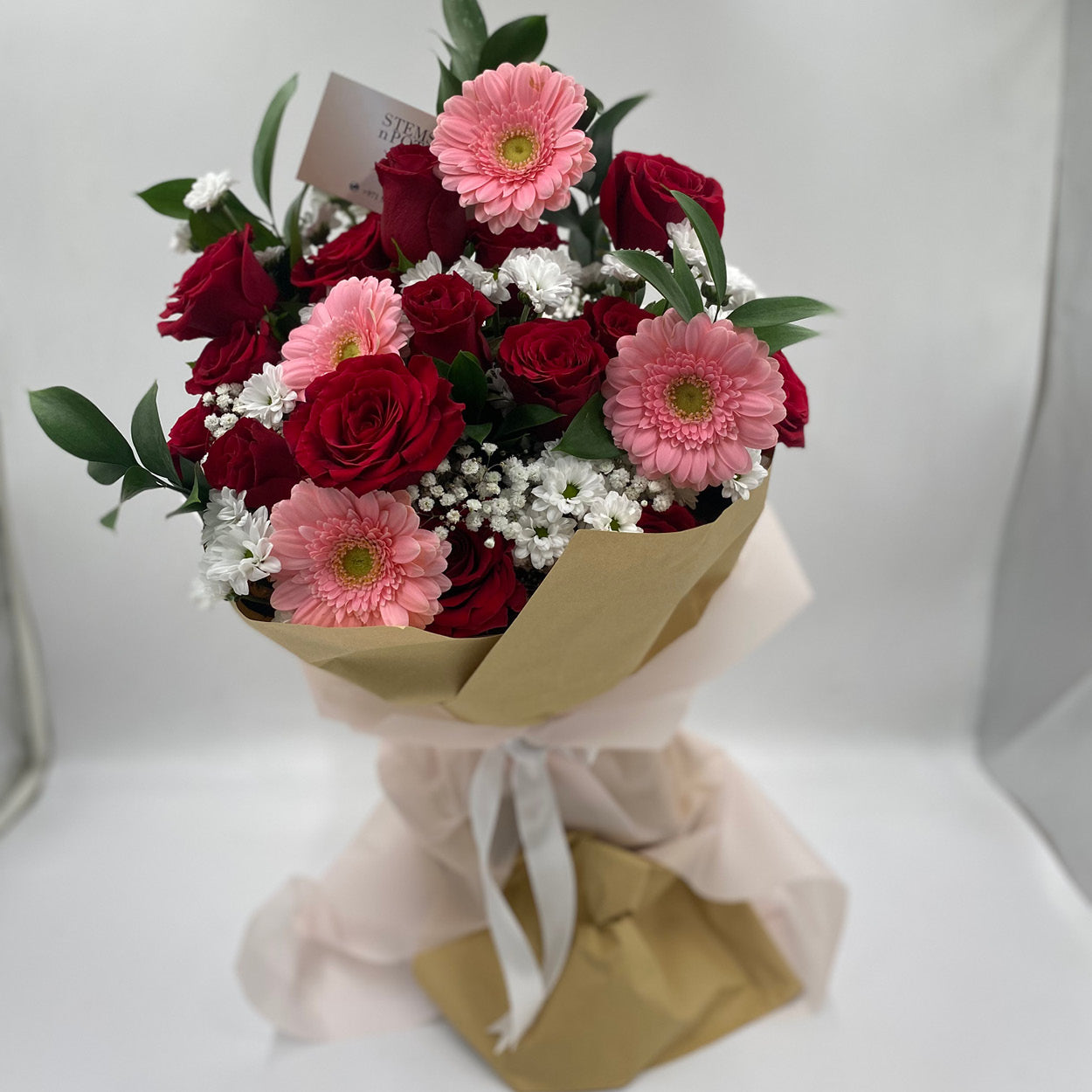 Pink Gerberas & Red Roses – Beautiful Love Bouquet