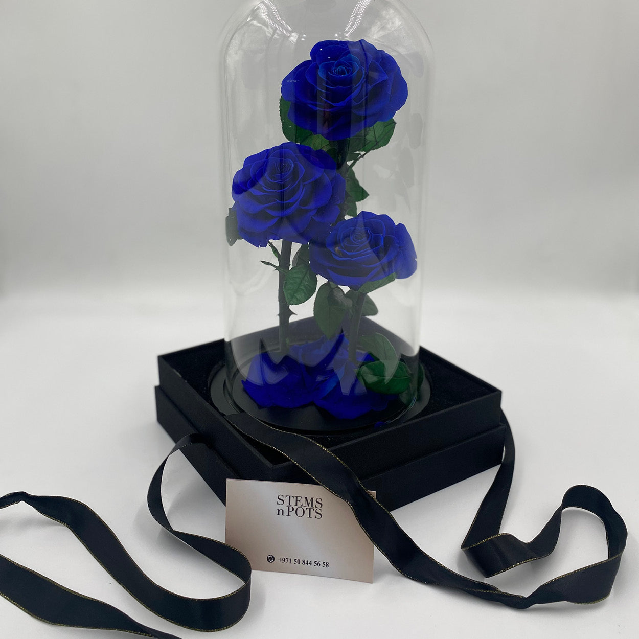 Blue Endless Roses Bouquet – A Unique Gift of Timeless Elegance