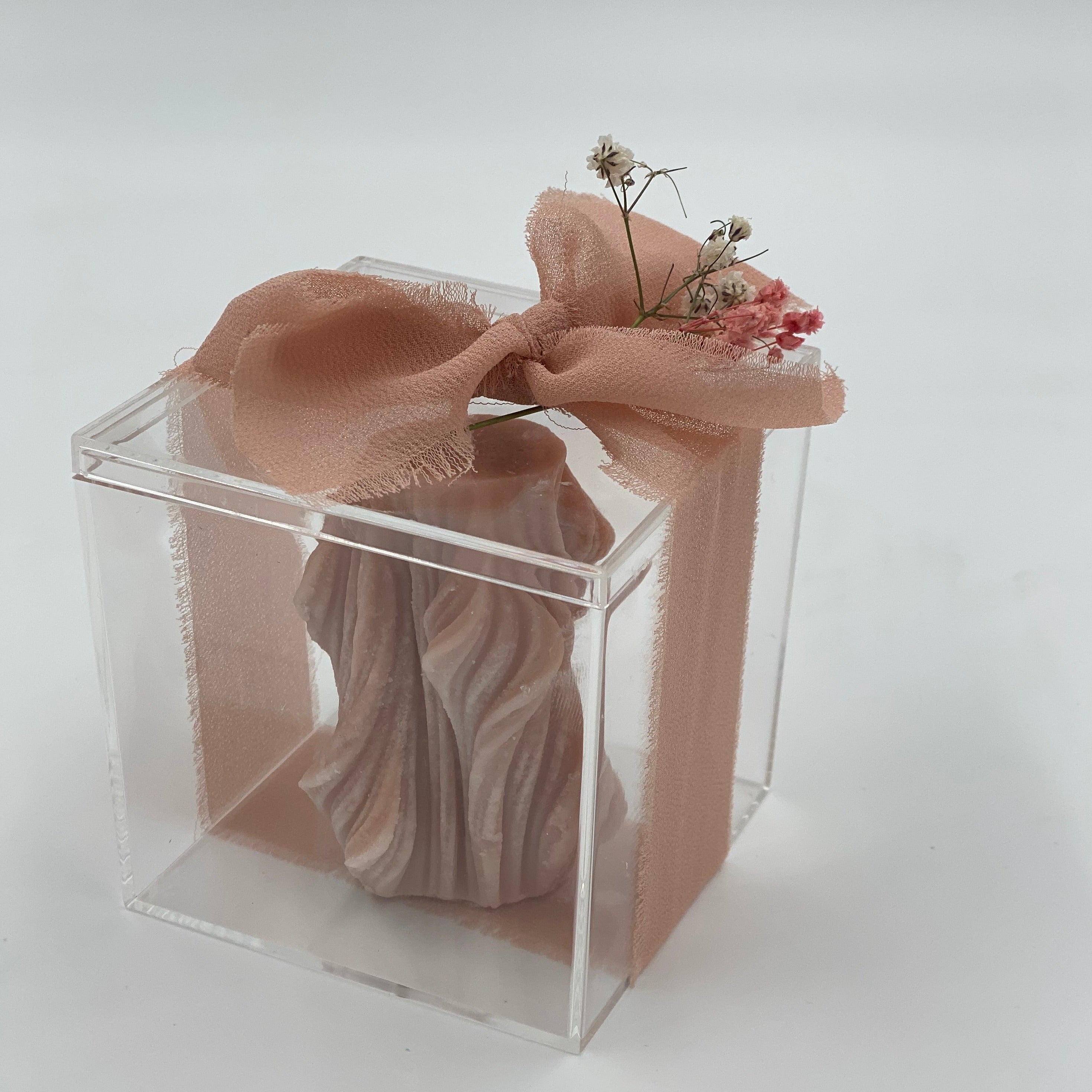 The Drapes Handmade Candle