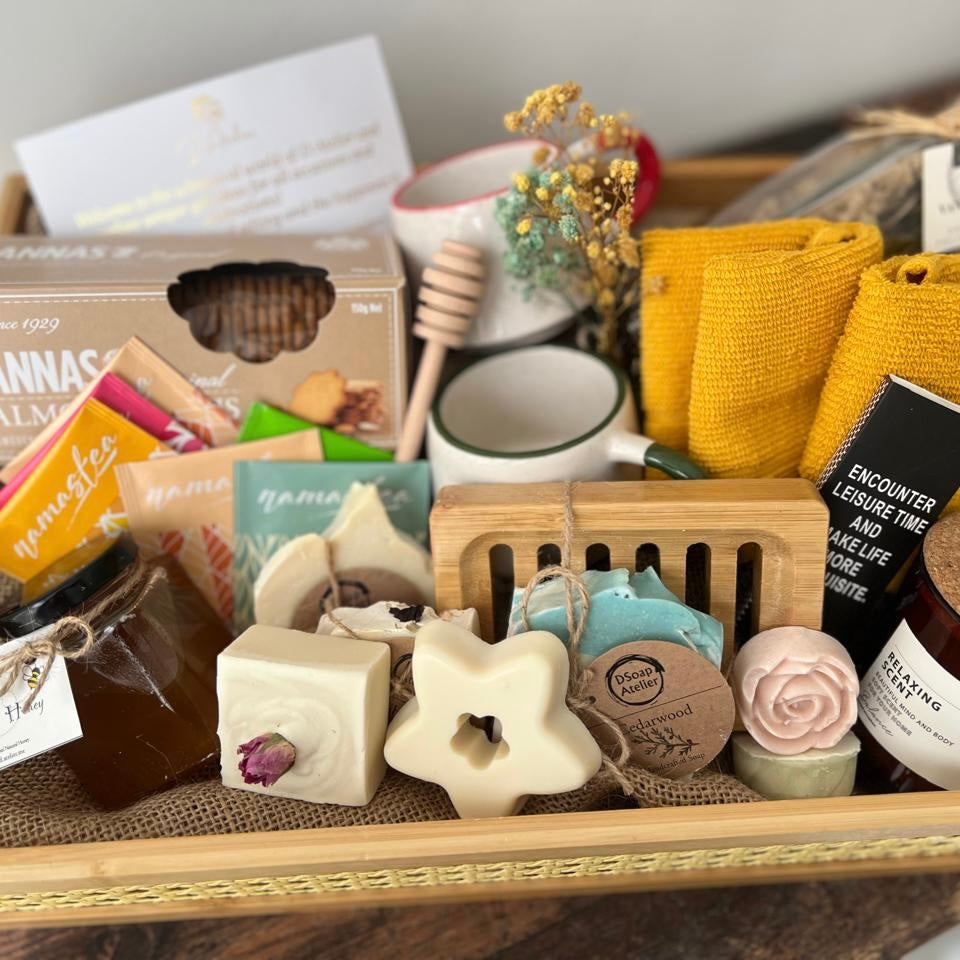 The comfort hamper