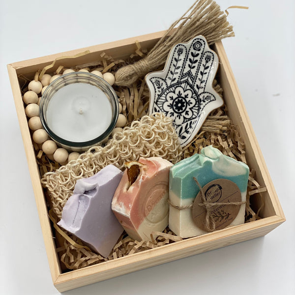 Ceramic Fatma Hand Gift Box