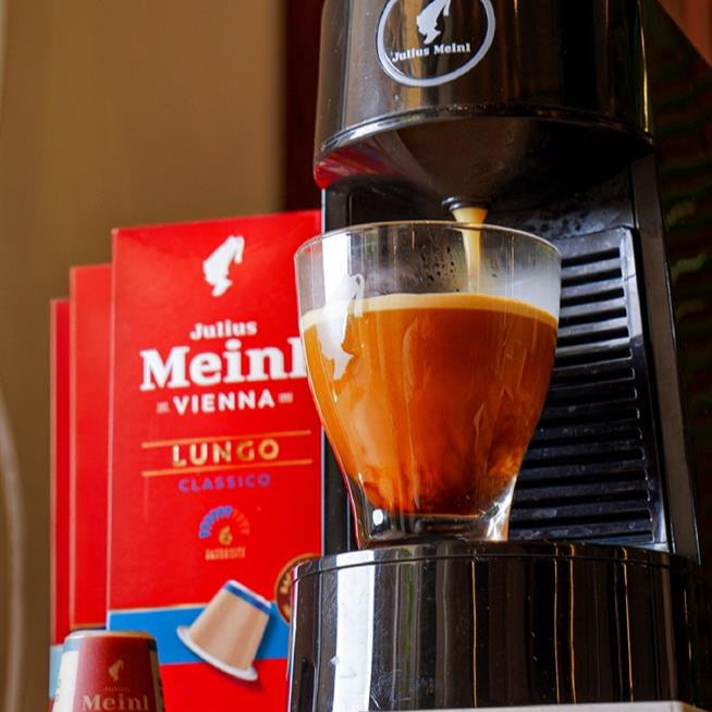 Coffee Capsules Machine: Barista quality coffee Julius Meinl (FREE - 3 types of espresso capsules packs)