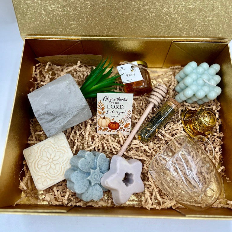 Happy Thanksgiving! Harvest Home Essential