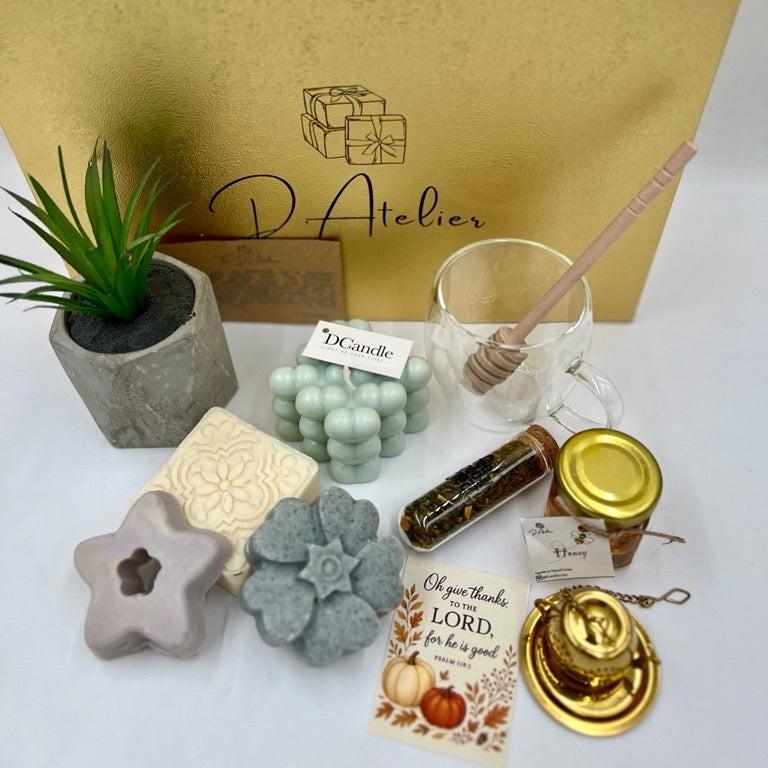 Happy Thanksgiving! Harvest Home Essential