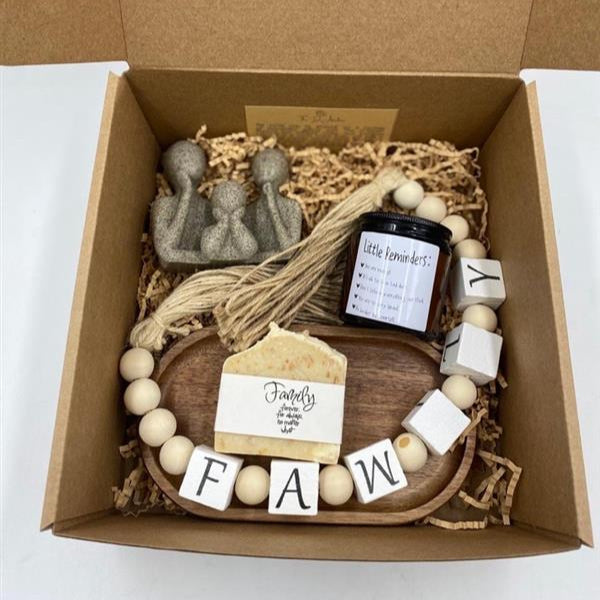Family Hamper: Cherishing Little Reminders of Togetherness