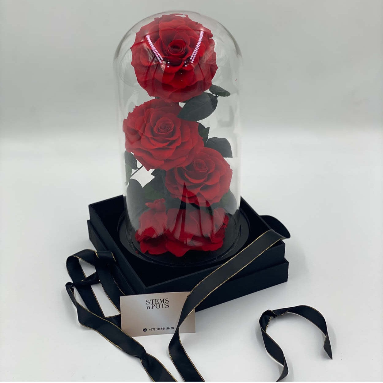 Red Endless Roses Bouquet β The Ultimate Gift of Everlasting Love